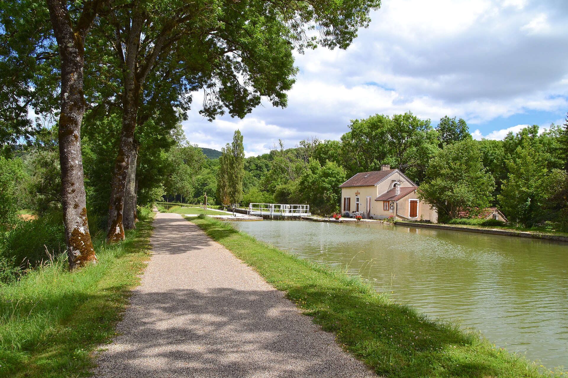 Écluse 20 du Pont d’Ouche (versant Saône).