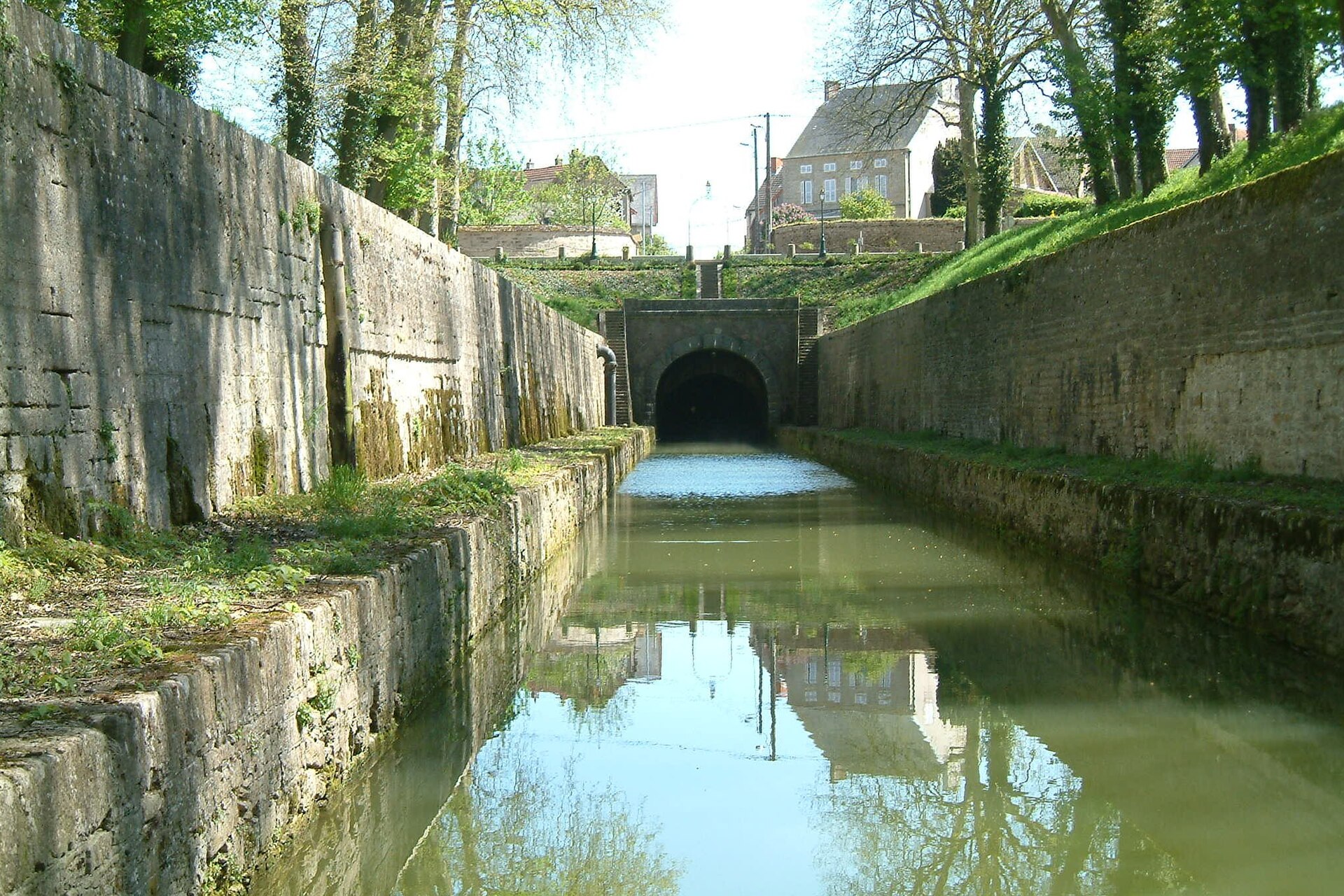 Voûte du canal de Bourgogne.